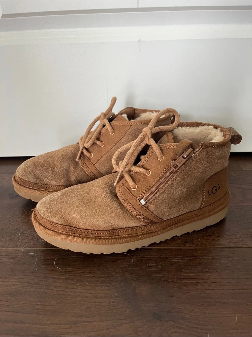 UGG Kids Chestnut Suede Lace-Up Zip Ankle Boot